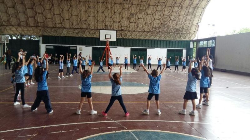 Clase abierta en la Escuela Fray Mamerto Esquiú
