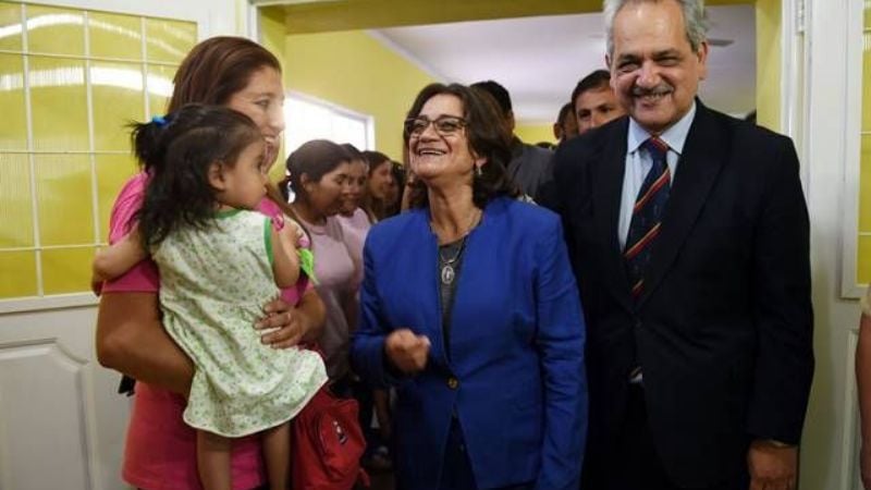 Aceptaron la renuncia del ministro Barros y de los electos