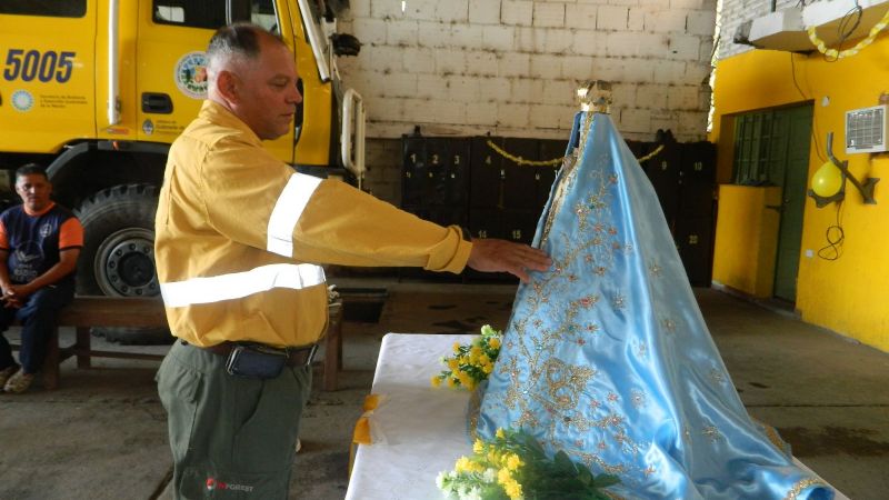 La Virgen del Valle visita la Brigada contra Incendios Forestales
