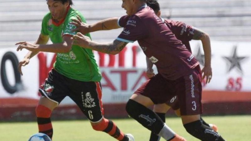 Valioso empate de Aconquija, que salió del fondo