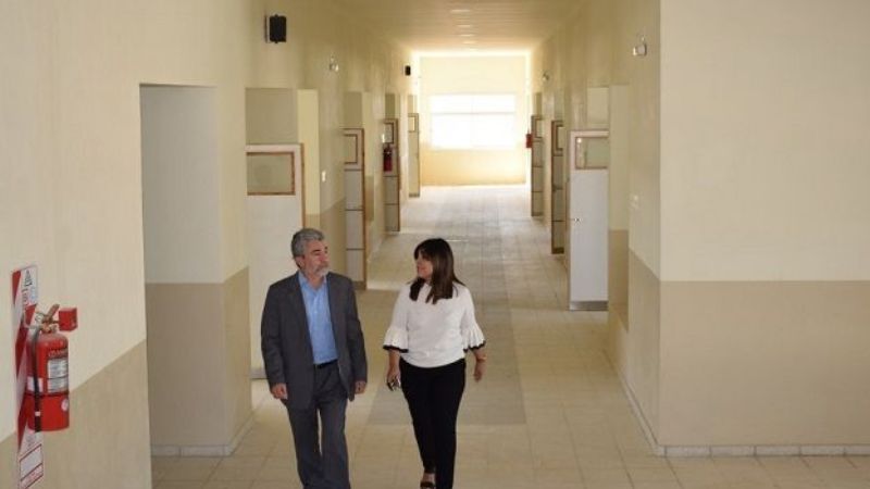 Recorrieron la escuela de Valle Chico