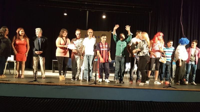 Los jóvenes y adultos celebran su semana