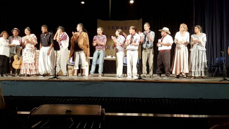 Los jóvenes y adultos celebran su semana