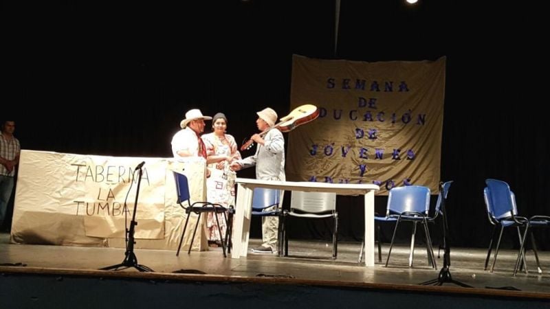 Los jóvenes y adultos celebran su semana