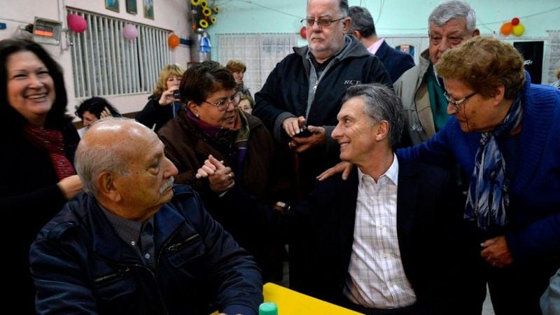 Jubilados y beneficiarios de la AUH sin bono de fin de año