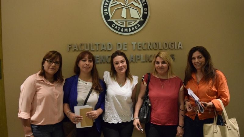 Presentan proyectos ejecutados en los barrios La Esperanza y El Magisterio