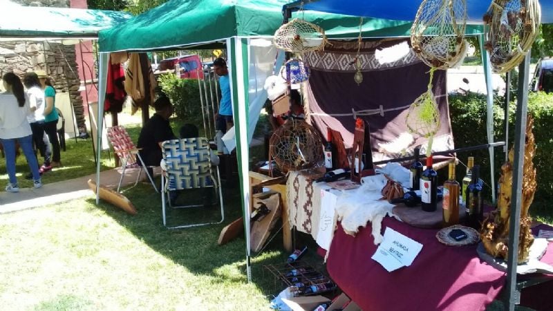 Feria artesanal en Guayamba