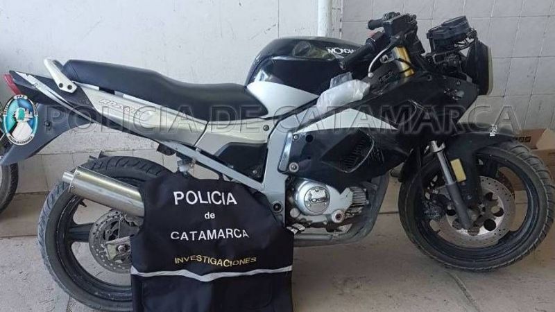 Recuperaron una moto y un aire acondicionado en registros domiciliarios