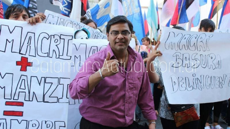 “Es un circo político”