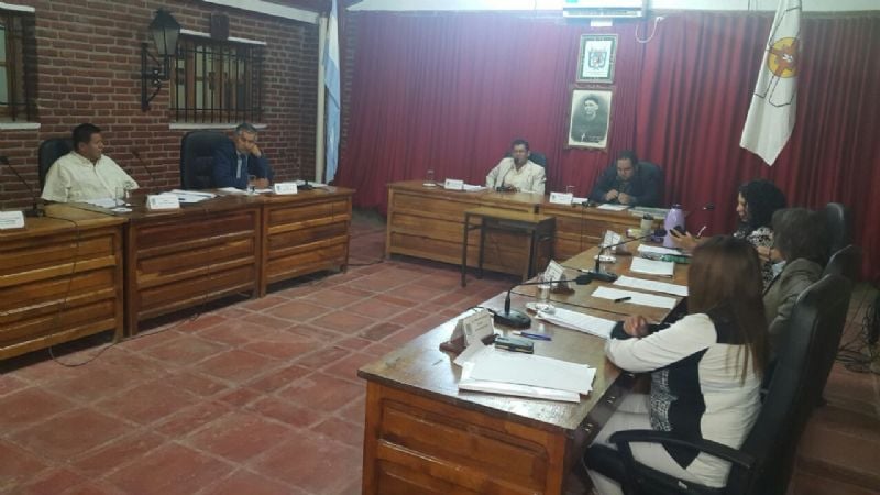 Polémica por la designación de un abogado asesor en Santa María