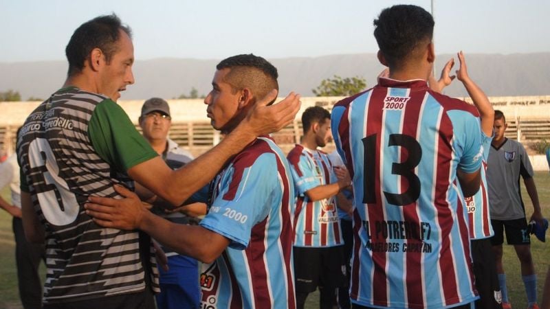 La Estación emparejó la serie, pero el “Santo” pasó por penales