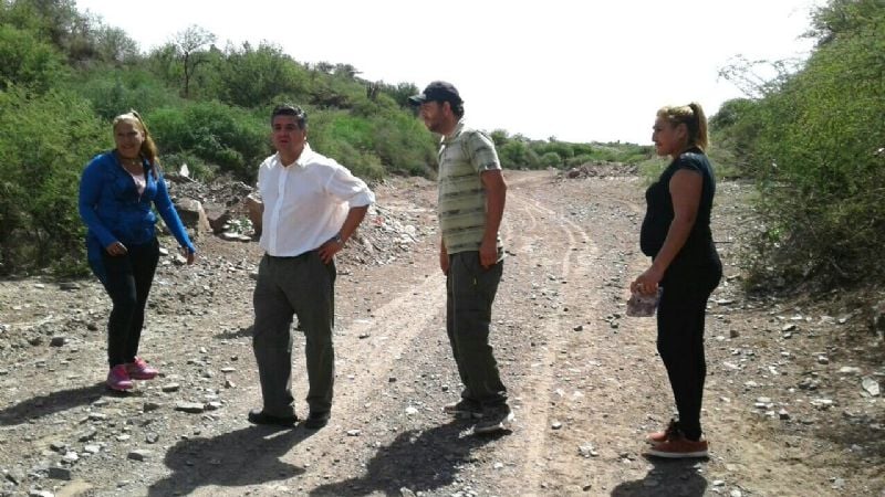 Reclamo vecinal: El juez de Faltas se trasladó con vecinos a La Calera