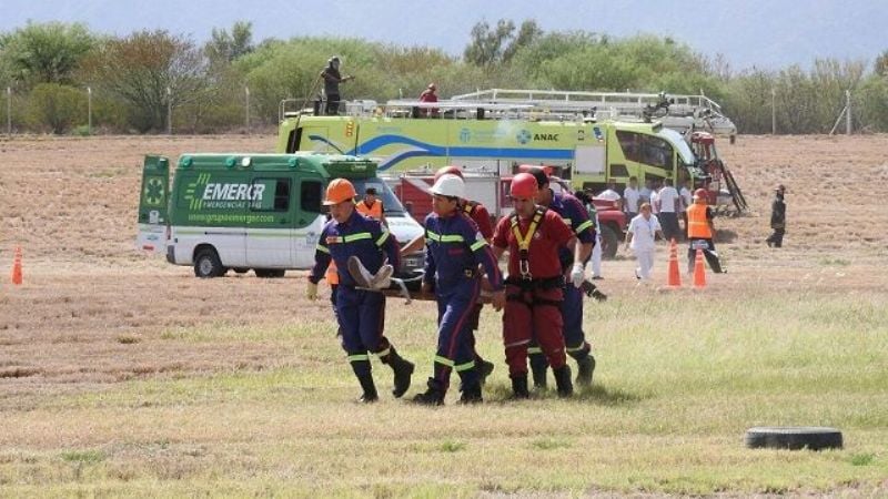 Simulacro de accidente aéreo en el Aeropuerto Felipe Varela
