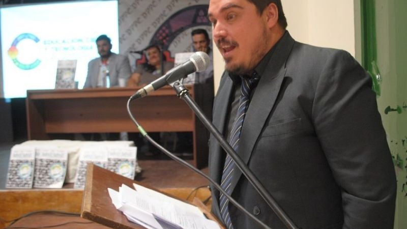 “Mnemne” ya está en la calle, porque “hay qué recordar”