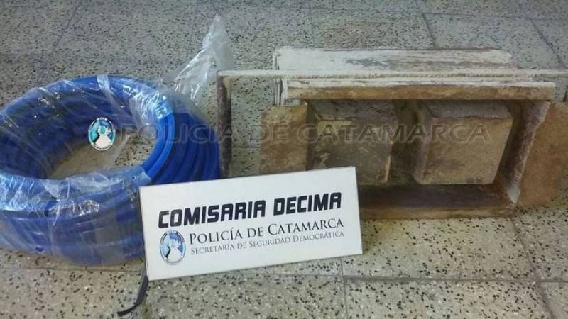 Atrapan a dos personas que robaron en un corralón