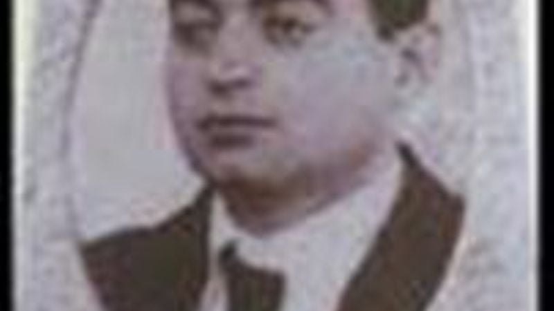 Literal profanación de busto y de memoria