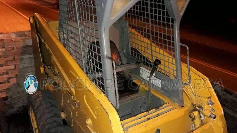 Secuestran un camión y una máquina cargadora en Valle Viejo