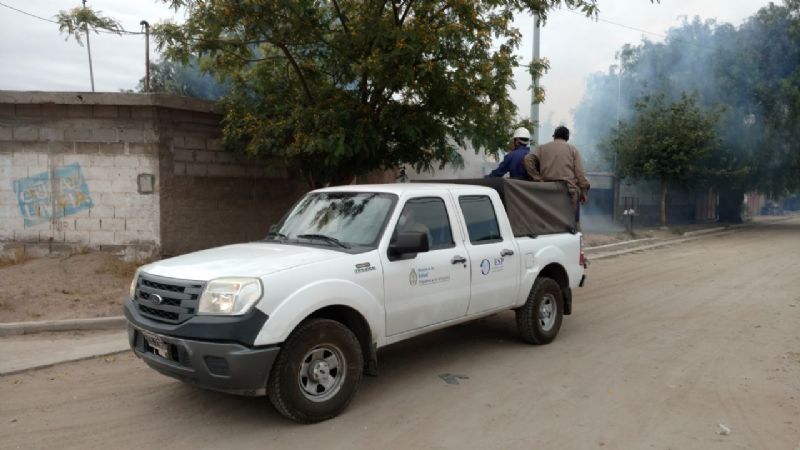 Fumigan barrios del sur de la ciudad