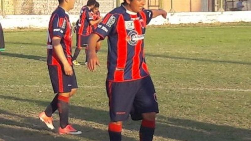 Tesorieri no afloja; Salta y Chacarita a la “B”