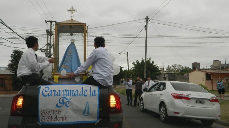 La Virgen llegó a la escuela Cacique Juan Chelemín