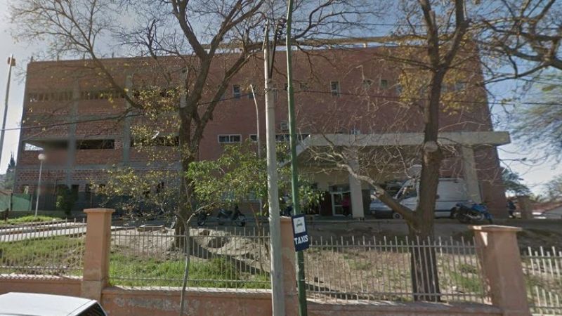 Investigan abuso sexual a una menor que se arrojó de una camioneta