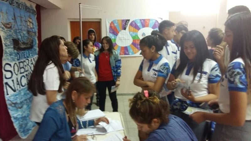 Primer Espacio de Salud Integral para adolescentes en la Escuela Apolo
