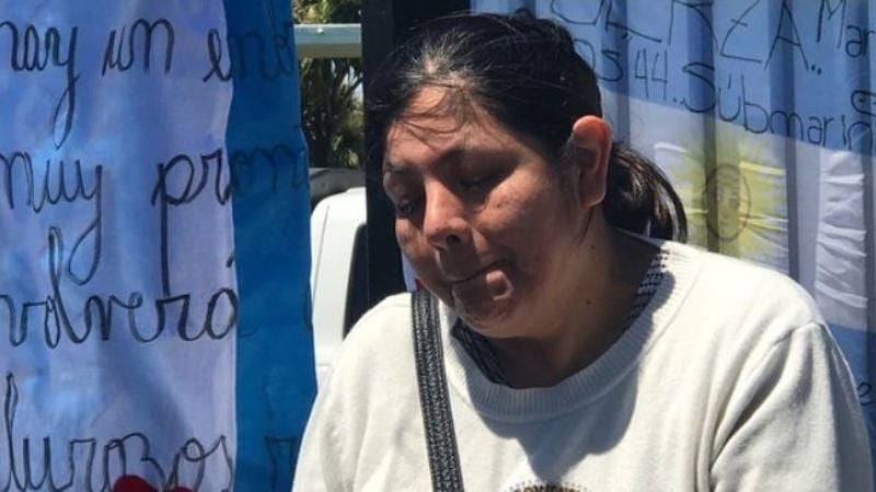 Familiares de tripulantes del submarino: "Sentimos que ya los están velando"