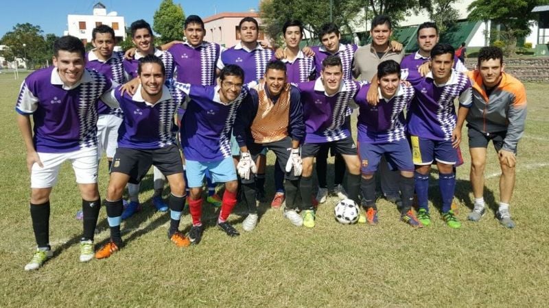 Cabeza a cabeza entre Quilmes y Piratas