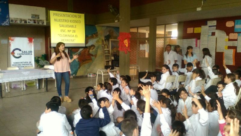 Otra escuela se suma al Kiosco Saludable