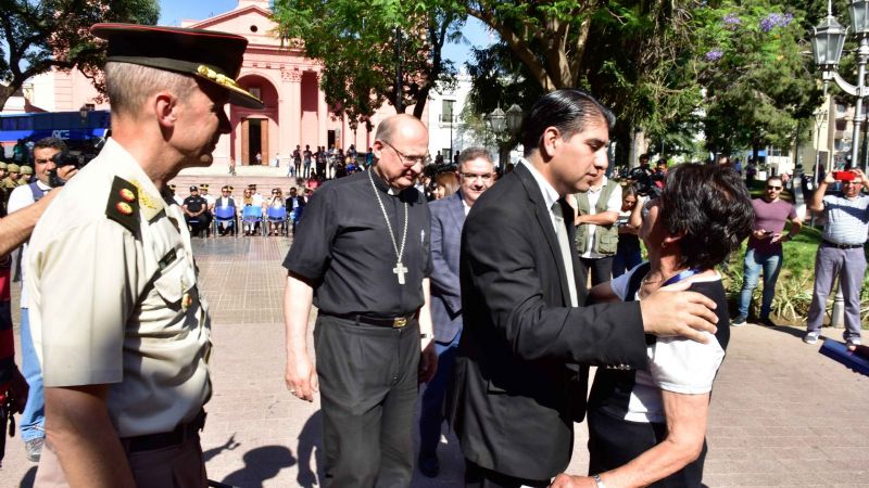 Emotivo reconocimiento del Ejército a familiares de Caídos en Malvinas