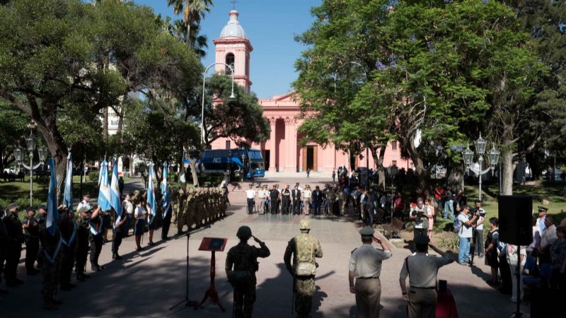 Emotivo reconocimiento del Ejército a familiares de Caídos en Malvinas