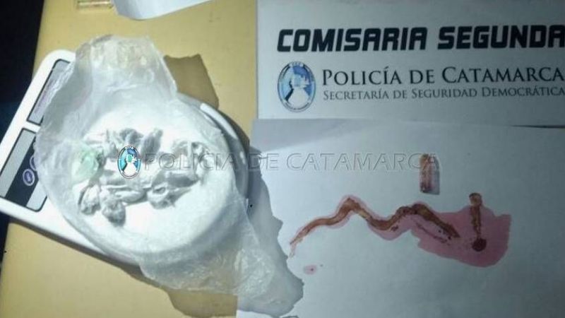 Arrestan a cuatro personas y secuestran droga en el sur