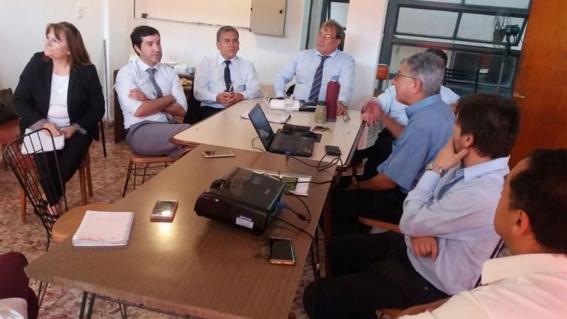 Avanzan las acciones para construir el complejo educativo en La Sala