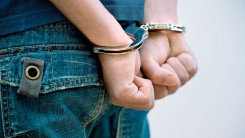 Arrestan a un joven sospechoso