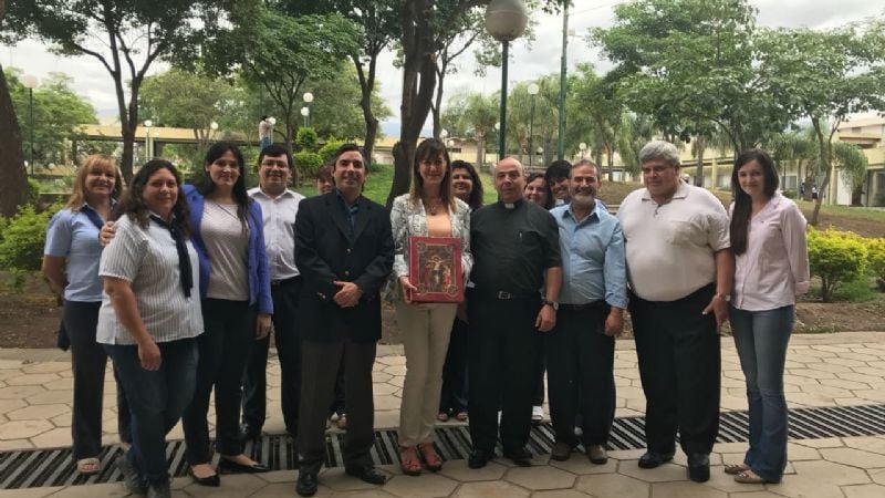 Entrega de los Santos Evangelios a la Facultad de Derecho de la UNCA