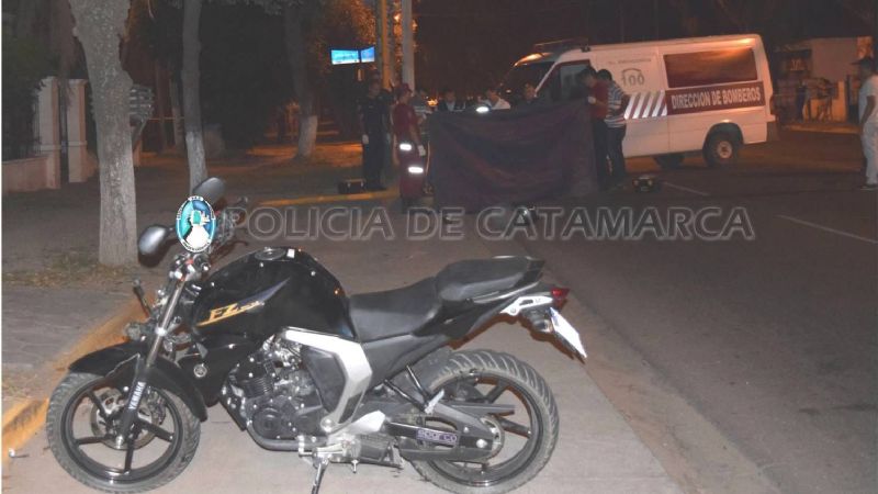 Anciana murió al ser atropellada por un motociclista