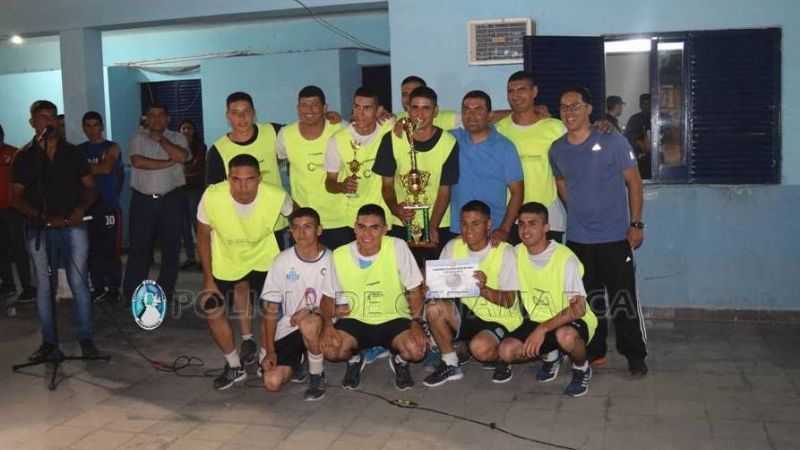 Final de la disciplina Voley en las Olimpiadas Policiales