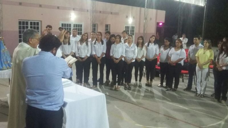La Virgen acompañó la misa de los egresados del Instituto San Pío X