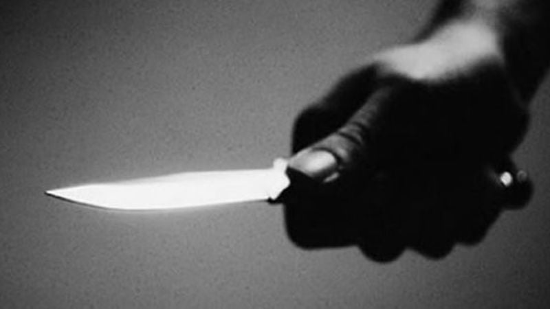 Joven aprehendido por acuchillar a su pareja en el pecho