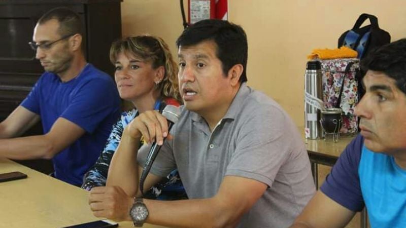 Fiesta de Educación Física y entrega de kits deportivos en Icaño