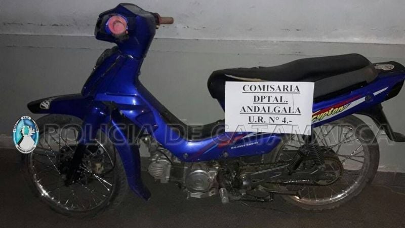 Recuperan una moto robada en Andalgalá