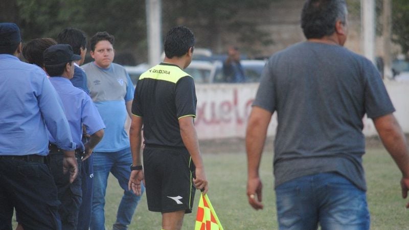 Racing (Cba.) venció a Vélez (SR) y “cobró” su DT Martel