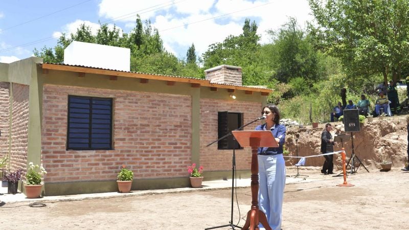 Corpacci entregó otras nueve viviendas rurales en El Rodeo