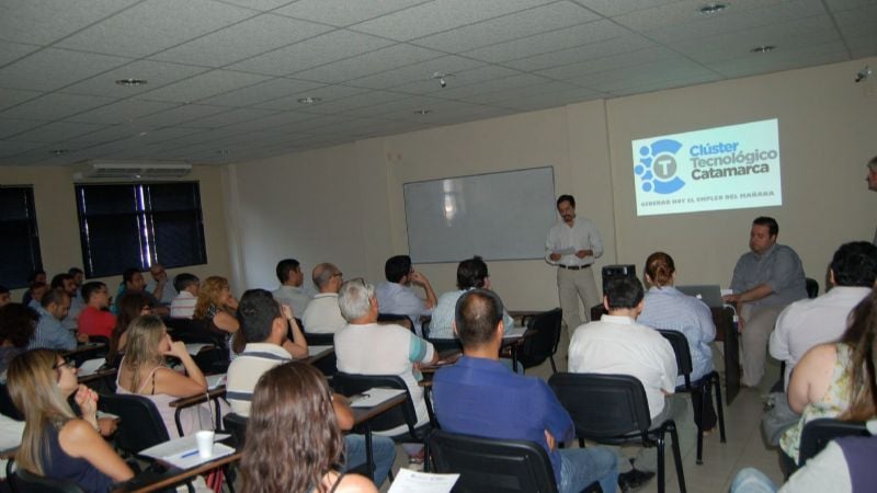 Exitoso “Taller sobre Desarrollo y Empleo en el Sector Tecnológico”