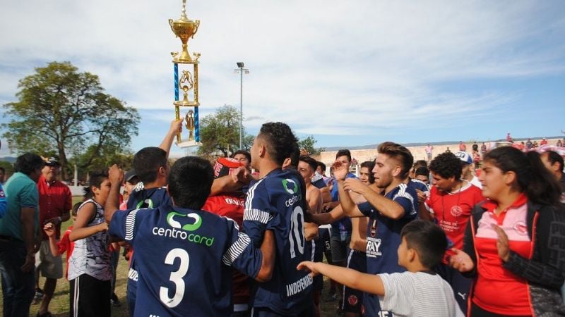Independiente de San Antonio campeón del Anual chacarero