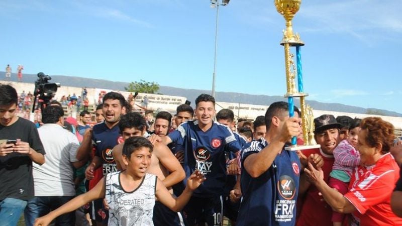 Independiente de San Antonio campeón del Anual chacarero