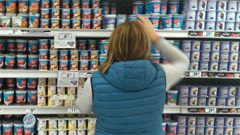 El consumo en hipermercados subió por primera vez en el año