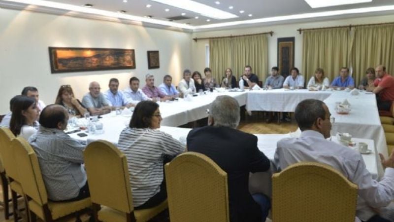 La Gobernadora se reunió con diputados oficialistas