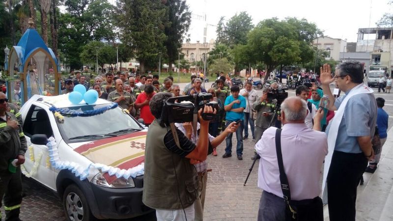 Bendición de la Virgen del Valle a los municipales en su día