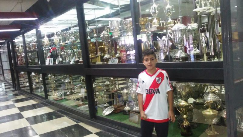 Tomás Nieto prueba en el Monumental